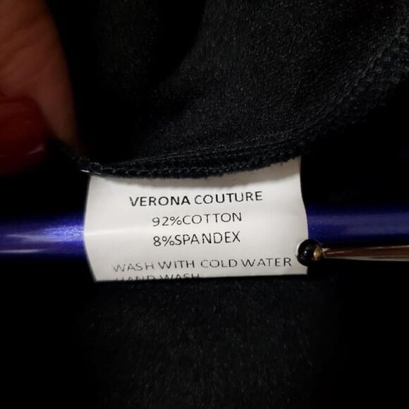 NWT Black structured halter top / modern flared hem – women’s - Picture 5 of 10